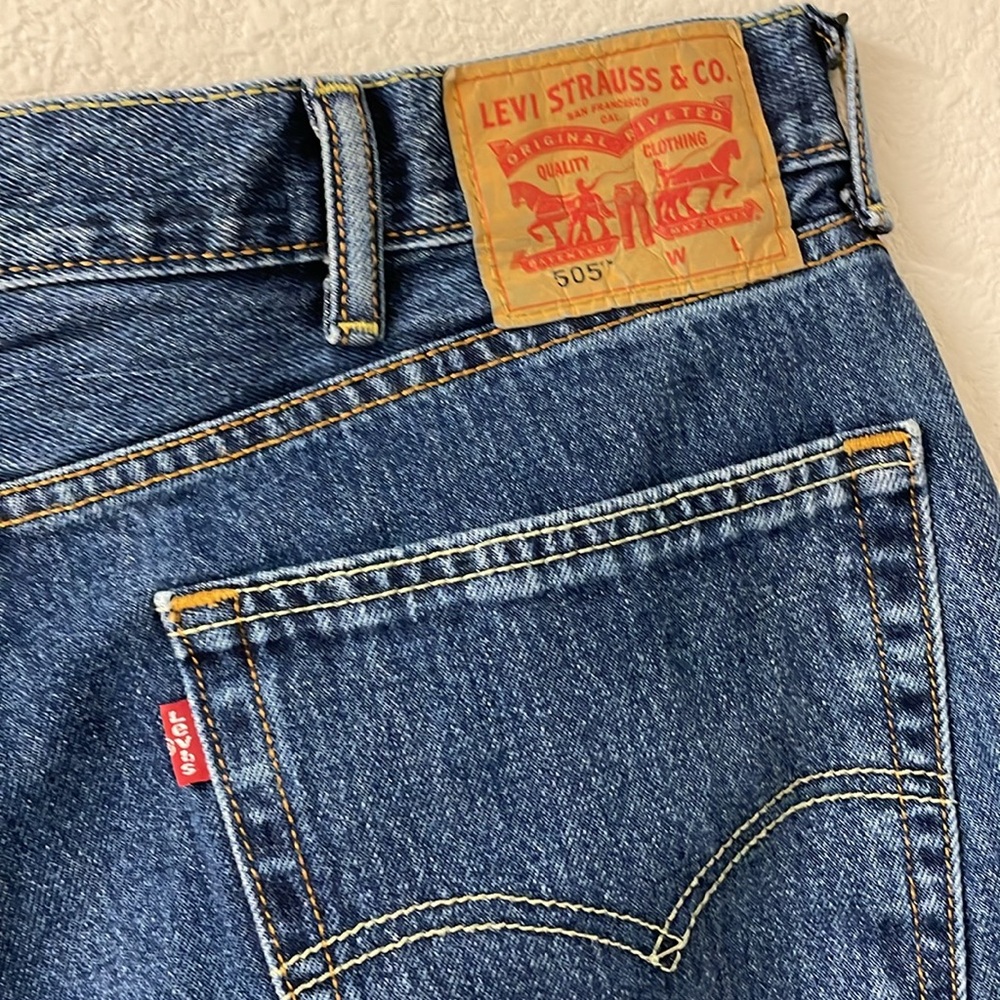 Levi’s 505’s Size W42 x L34 Zipper Fly - Picture 4 of 11